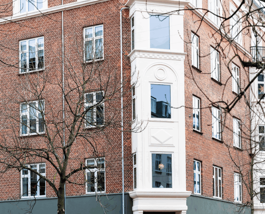 Udhæng på bygning på Ribegade