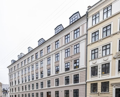Facadeforløb på etagebyggeri inspiceret til vedligeholdelsesplan